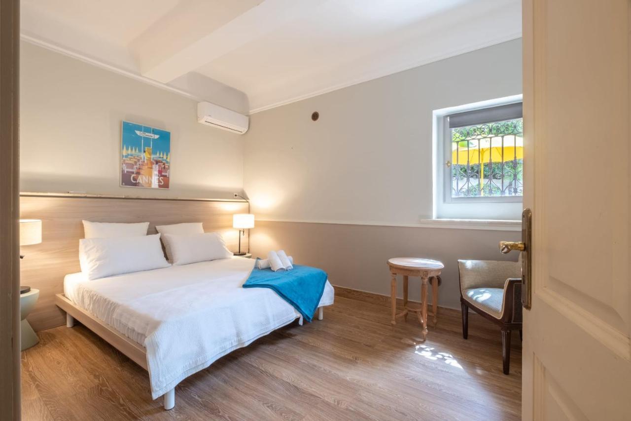 Superb With Swimming Pool & Sauna