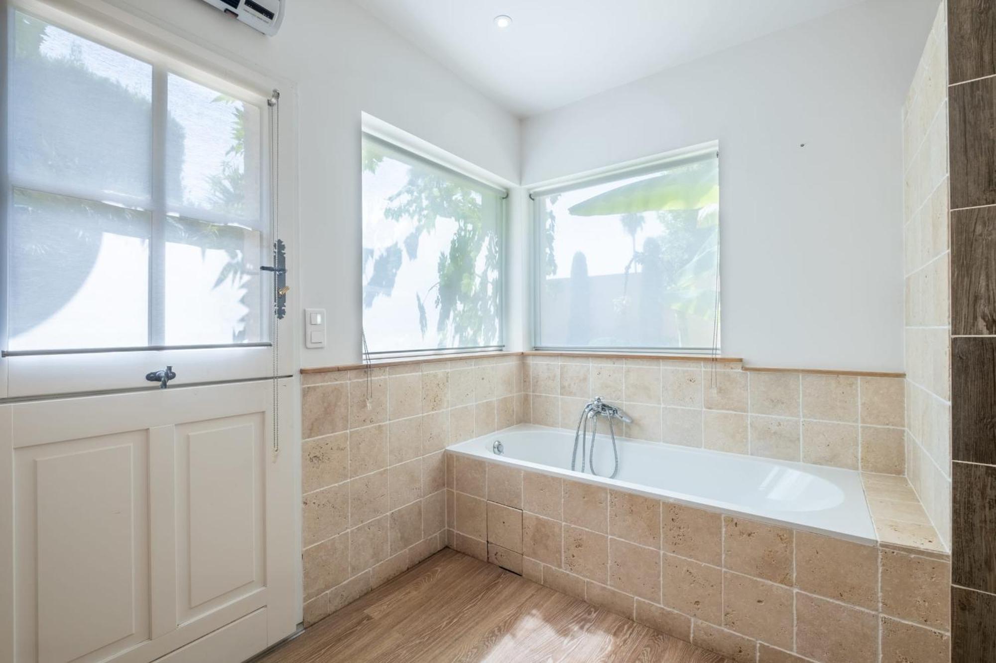 Superb With Swimming Pool & Sauna Cannes