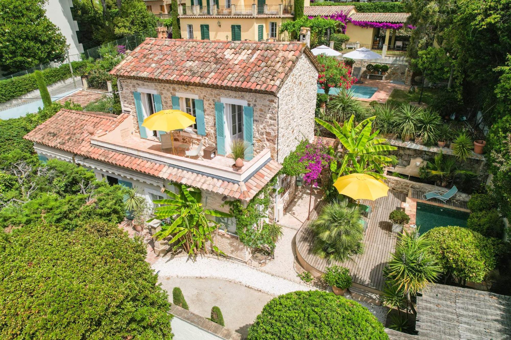 Villa Superb With Swimming Pool & Sauna